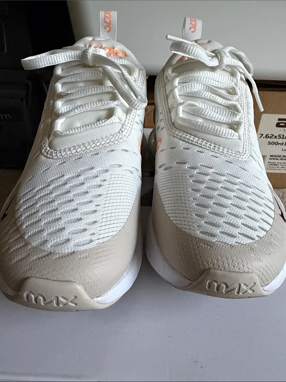 Nike- W Air Max 270